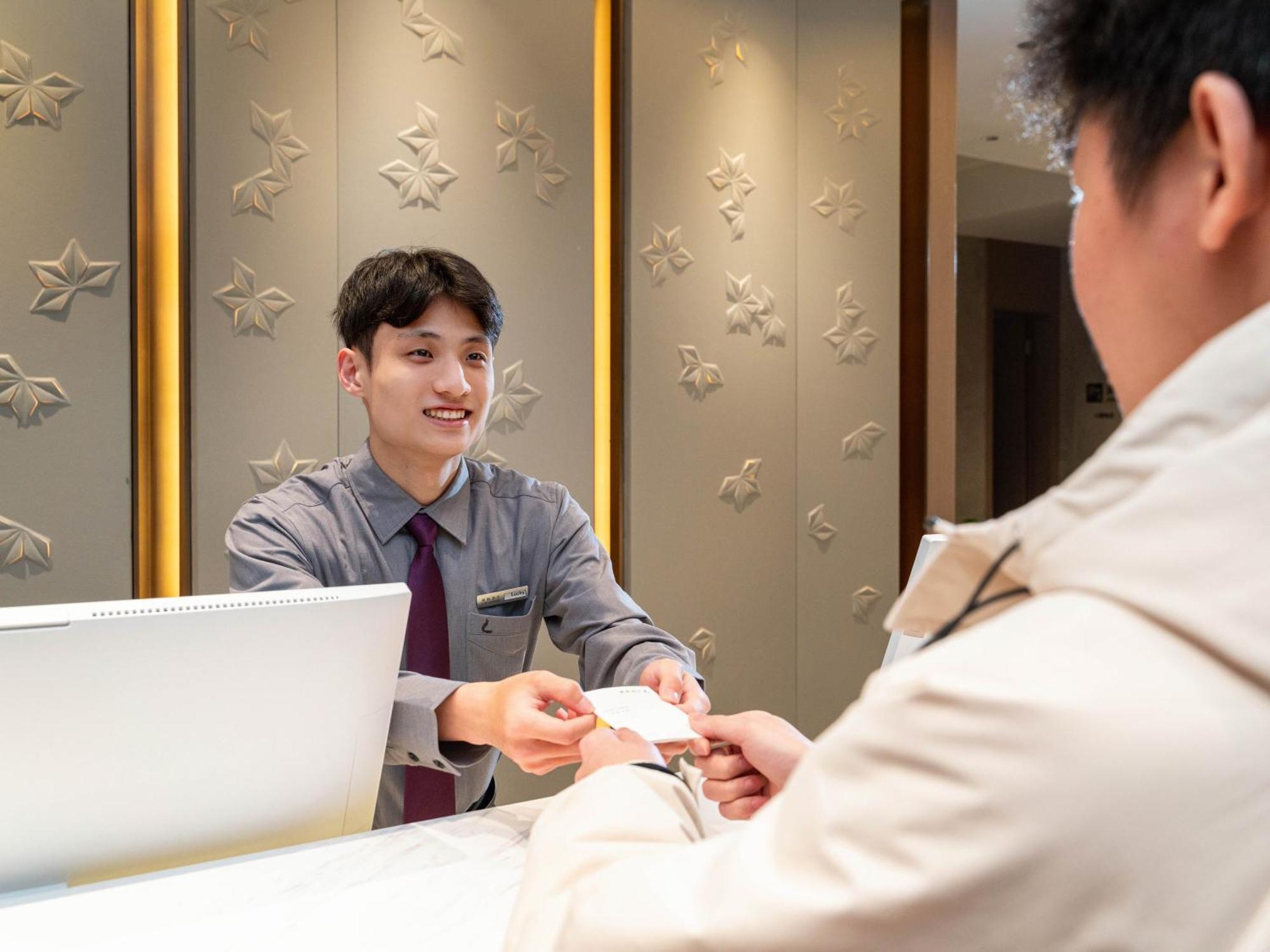 Lavande International Hotel Guangzhou Us Consulate General Guangzhou Grandview Plaza Branch - Free Shuttle Bus To Canton Fair Complex During Canton Fair Period & Free Vpn Internet Access المظهر الخارجي الصورة